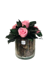Carica l&#39;immagine nel visualizzatore di Gallery, Rose Stabilizzate Vaso 10/10 cm con. Spedizione Gratuita
