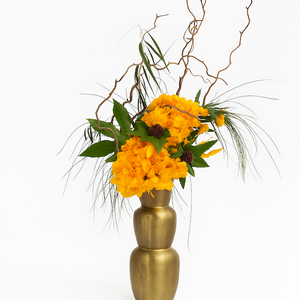 Composizione Floreale Oro e Zafferano – Ortensie Stabilizzate in Vaso Scultoreo. Spedizione Gratuita