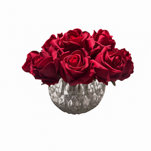 Load image into Gallery viewer, Bouquet di Rose Artificiali Rosse Profumate in Vaso con Effetto Acqua. Spedizione Gratuita