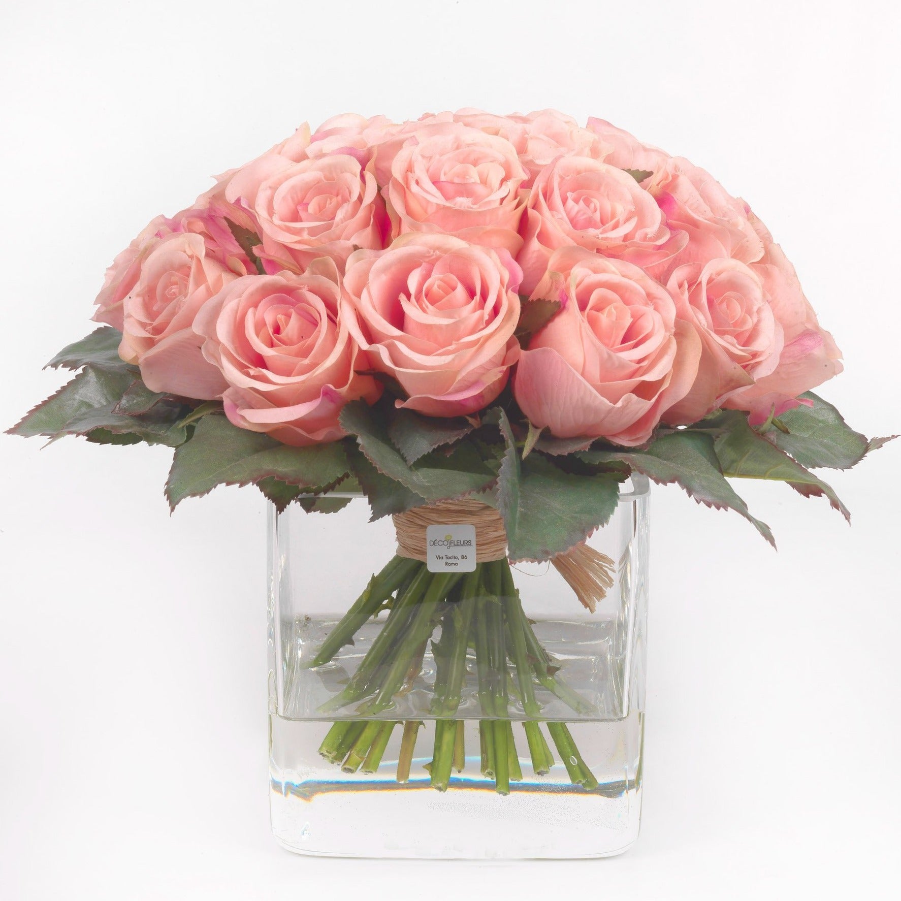 Eleganza Floreale: Il vaso di Rose Artificiali con Illusione d'Acqua